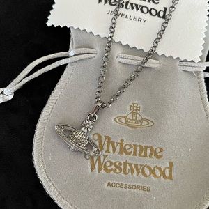 vivienne westwood necklace